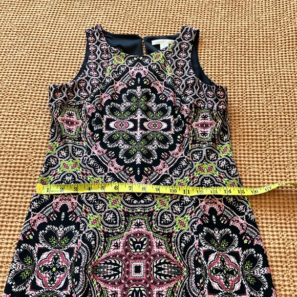 London Times size 4 maxi dress in fabulous fun pink back green and white print. - Picture 14 of 16